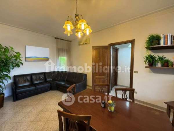 Appartamento in residenziale in Strada Rorine 21
