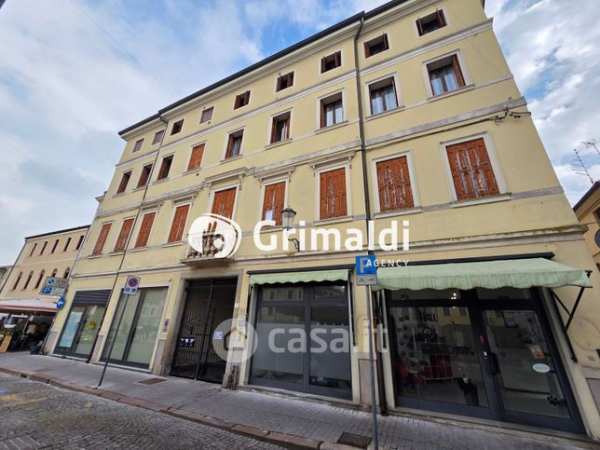 Ufficio in commerciale in Piazza Giuseppe Garibaldi 15