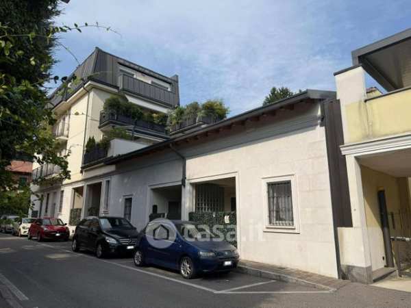 Appartamento in residenziale in Via Fratelli Sabatelli 9