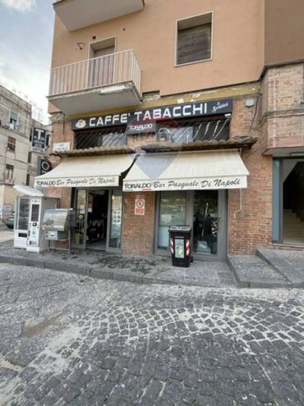 Attivitã /licenza (con o senza mura) in commerciale in Piazza San Eframo Vecchio 16