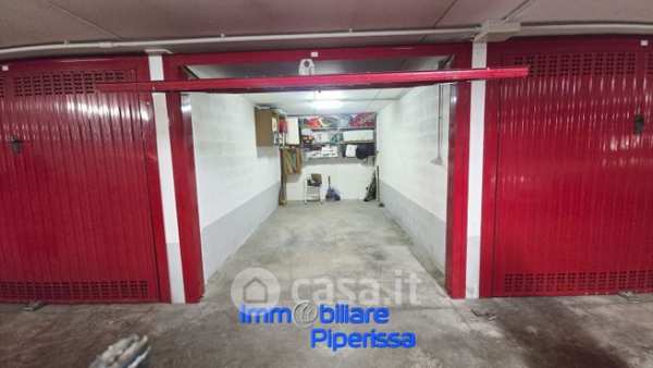 Box/posto auto in residenziale in Via Tarcisio Donati