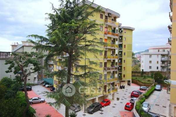 Appartamento in residenziale in Via Domenico Fontana 134