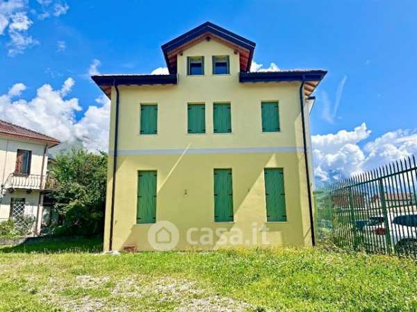 Appartamento in residenziale in Via Vittorio Veneto 30