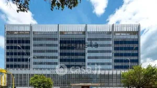 Ufficio in commerciale in Via Ostiense 131