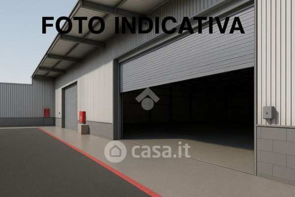 Capannone in commerciale in Via Alessandro Manzoni 1