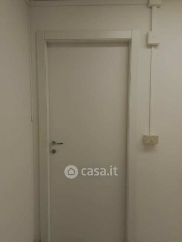 Ufficio in commerciale in Via Messina 3