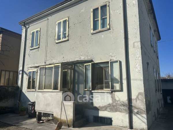 Casa bi/trifamiliare in residenziale in Via San Protaso 27