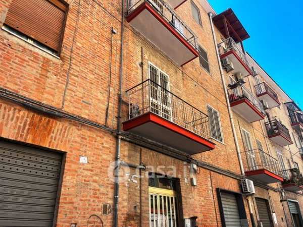 Ufficio in commerciale in Via Saverio Pollice 11