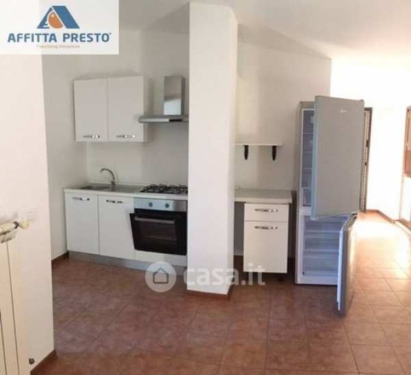 Appartamento in residenziale in Via F. Turati 106