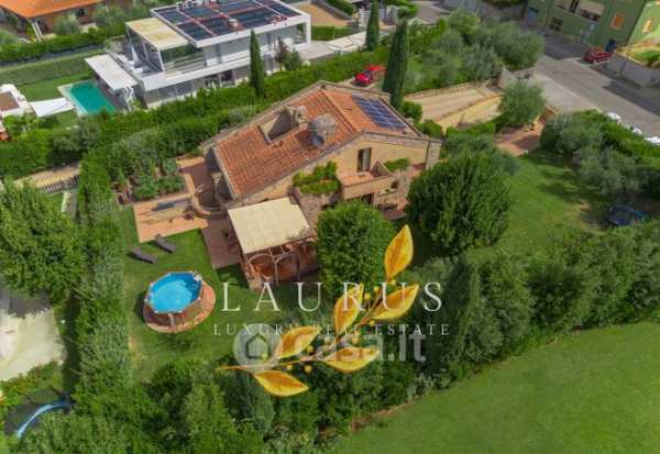 Villa in residenziale in Via Giordano Bruno
