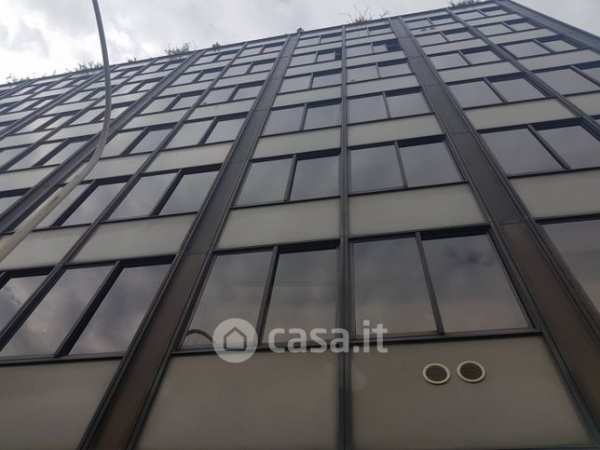 Ufficio in commerciale in Via Adolfo Ravà