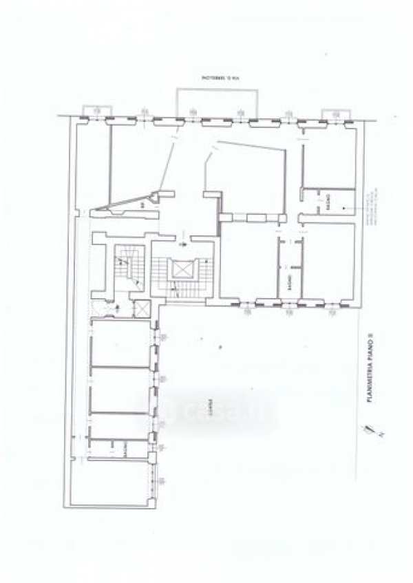 Ufficio in commerciale in Via Gabrio Serbelloni 7