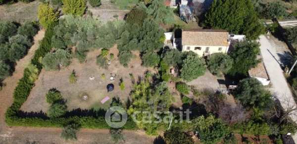 Villa in residenziale in Via Cantò