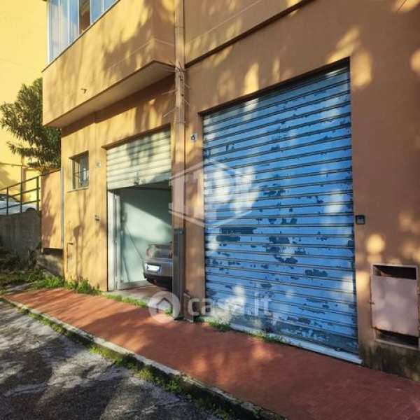 Box/posto auto in residenziale in Via San Marino