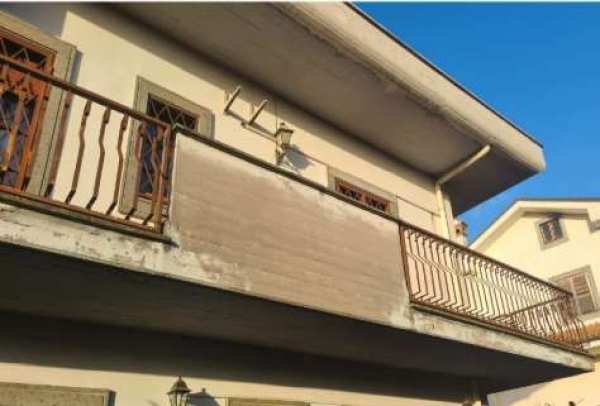 Villetta a schiera in residenziale in Via Valle della Noce