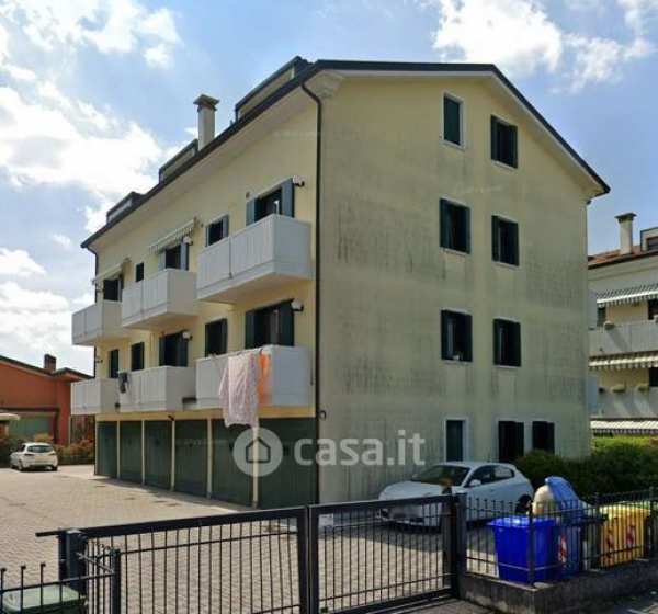 Appartamento in residenziale in Via Isonzo 11