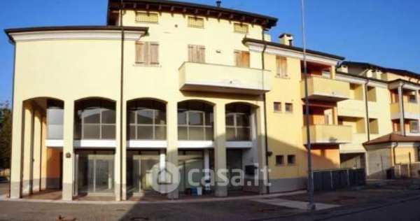 Ufficio in commerciale in Via Don Ulderico Caffini