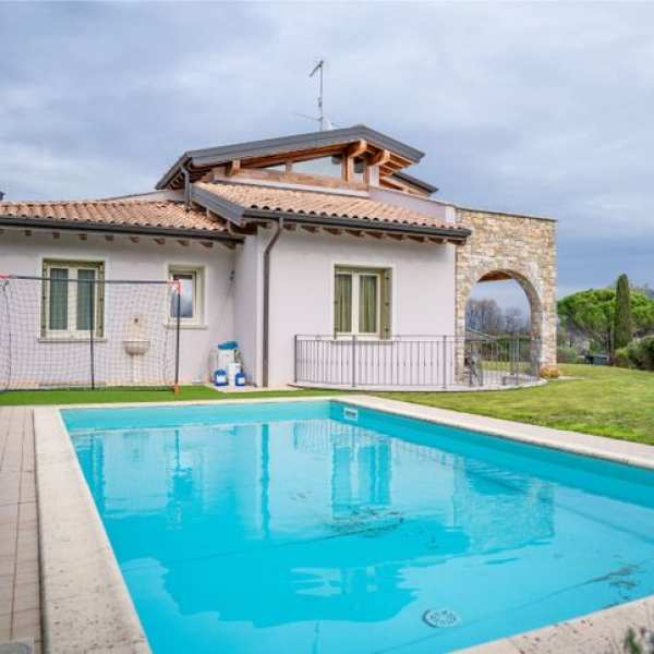 Villa in residenziale in 
