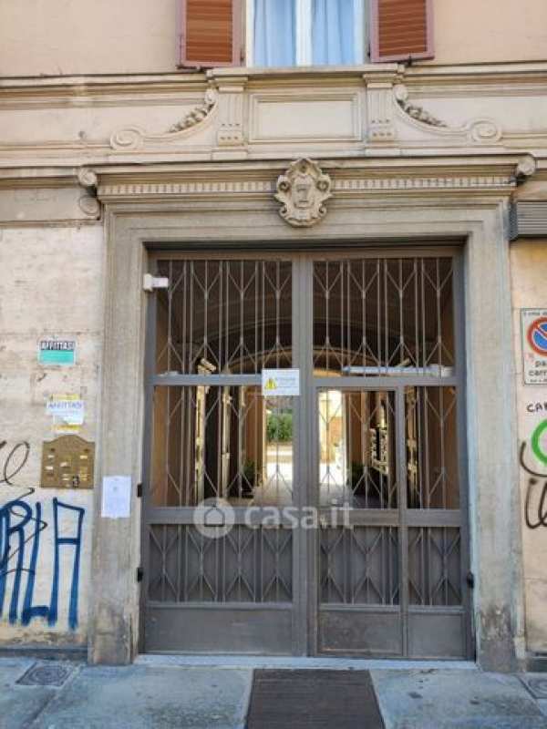 Box/posto auto in residenziale in Via San Donato 7