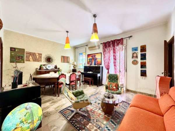 Appartamento in residenziale in Via Catalano 8