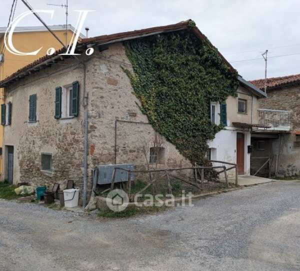 Casa indipendente in residenziale in Strada Carnovale 37