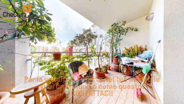 Appartamento in residenziale in Via Umberto Giordano 1 a