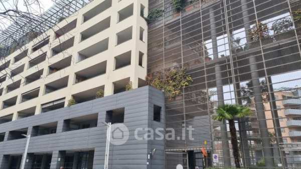 Box/posto auto in residenziale in Corso Carlo e Nello Rosselli 120