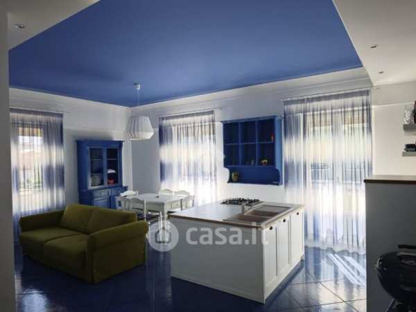 Appartamento in residenziale in Via Stefano Forte 18