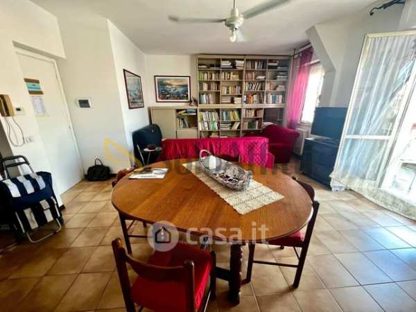Appartamento in residenziale in Via Giacomo Leopardi 41