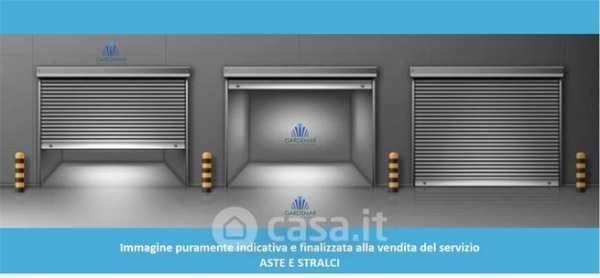 Box/posto auto in residenziale in Via Donato Somma 42