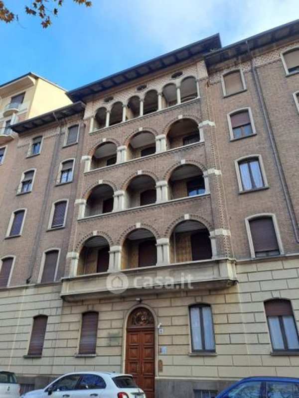 Ufficio in commerciale in Corso Alessandro Tassoni 17 -13