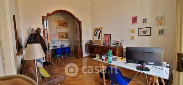 Ufficio in commerciale in 