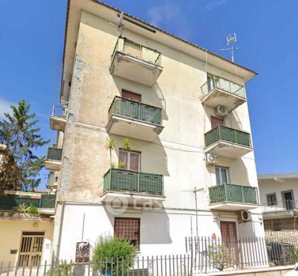 Appartamento in residenziale in Via Ugo Foscolo