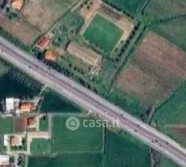 Terreno agricolo in commerciale in Via degli Eroi della Difesa di Roma