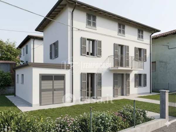 Casa indipendente in residenziale in 