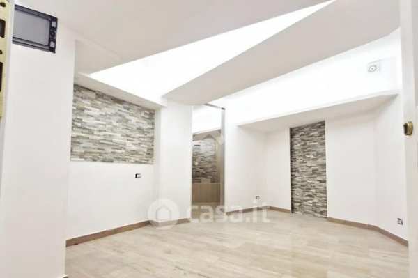 Capannone in commerciale in Via Acciaioli