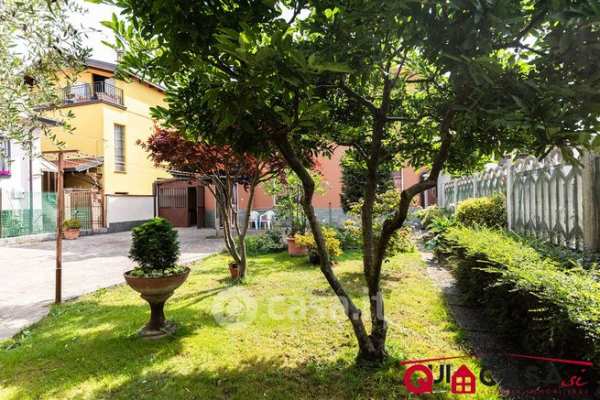 Appartamento in residenziale in Via Ugo Foscolo 2