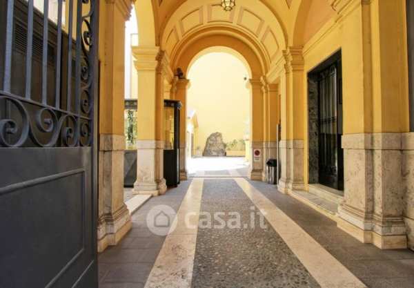 Ufficio in commerciale in Via Abruzzi 2