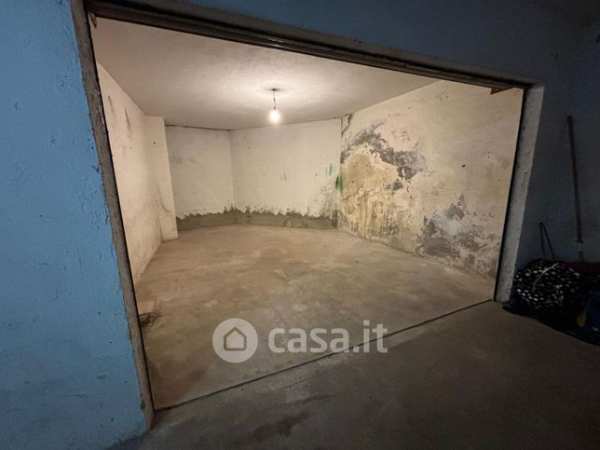 Box/posto auto in residenziale in Via Nuova