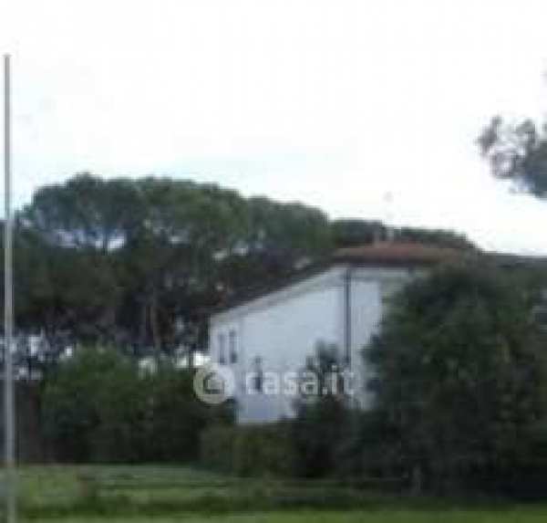 Villa in residenziale in 