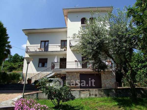 Appartamento in residenziale in PETRARCA