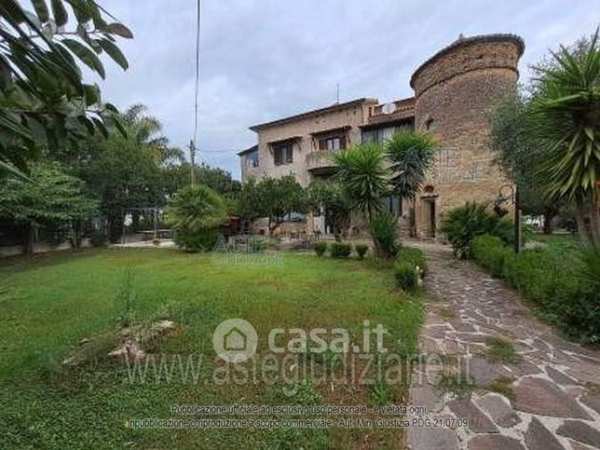 Appartamento in residenziale in Via Mattine 42
