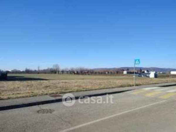 Terreno agricolo in commerciale in Via Papa Giovanni Paolo II