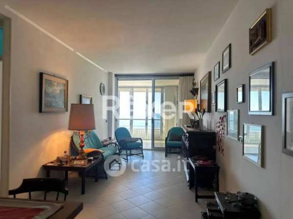Appartamento in residenziale in Viale dei Pepi 91