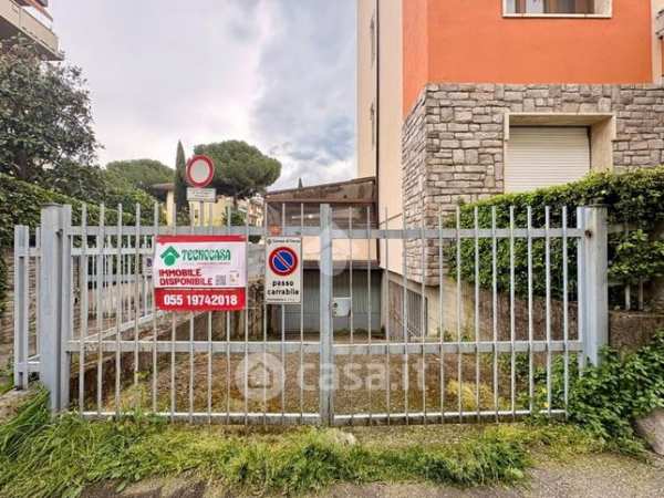 Capannone in commerciale in Via Libero Andreotti 61