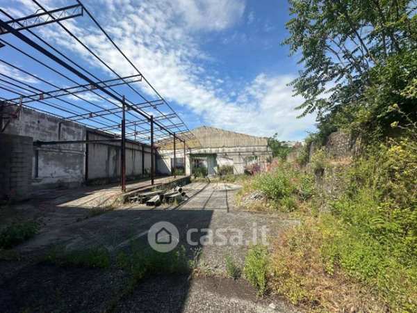 Capannone in commerciale in Via Sardorella