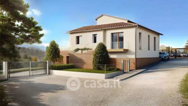 Casa bi/trifamiliare in residenziale in Strada di Basciano 4