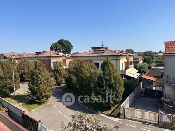Appartamento in residenziale in Via Luciano Manara 42