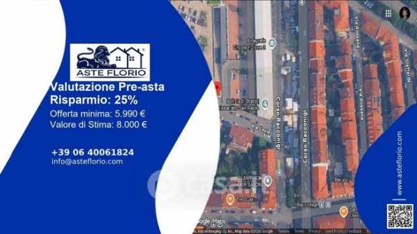 Box/posto auto in residenziale in Via Envie 8 /A