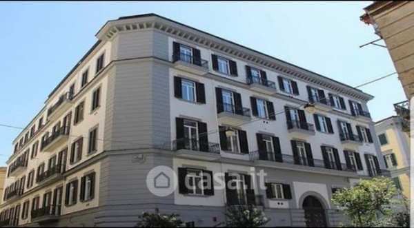 Ufficio in commerciale in Via Duomo 305